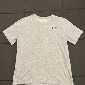 Nike Men's Heather Gray Short Sleeve Tee